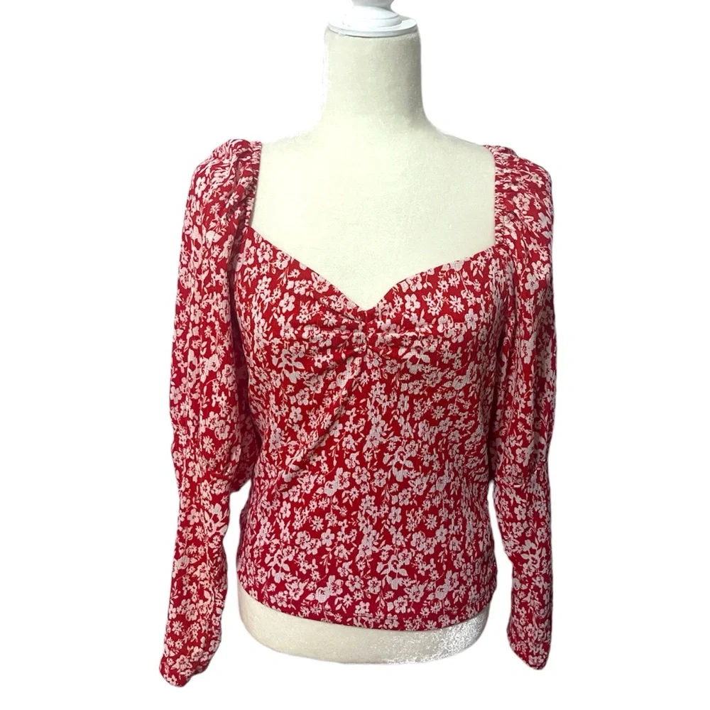 Anthropologie Sweetheart Top Large Floral Red Motif NWT Large Puff Sleeve